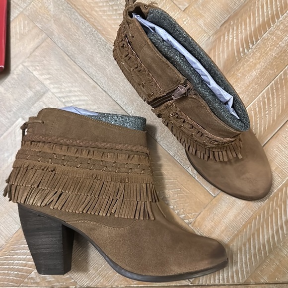 New Naughty Monkey In Lyne Boho Fringe Western Tan Suede Block Heel Ankle Boot - Picture 10 of 16
